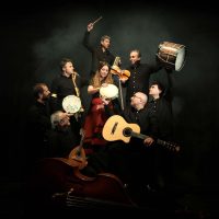 bailalo-carrion-folk01