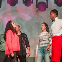 mas-alla-el-musical05